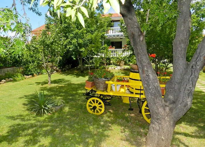 Tonkica Flower Garden Апартаменты